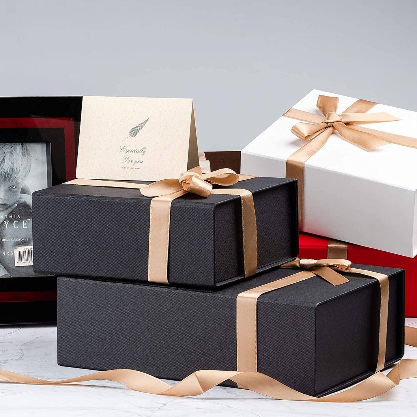 LIFELUM Black Gift Box 8in