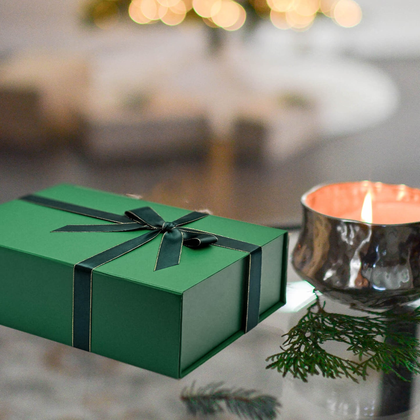 LIFELUM Dark Green Gift Box 13.8in